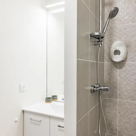 Des Thermes Des Fumades